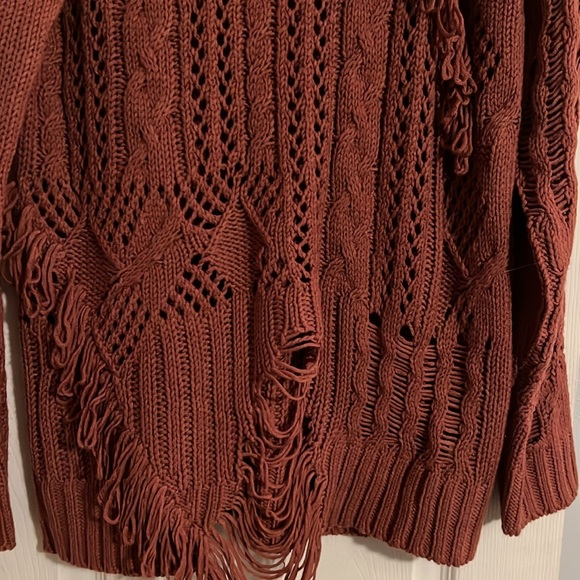 Love Richie Rust Brick Distressed Cable Knit Sweater Top NWT - Picture 8 of 14